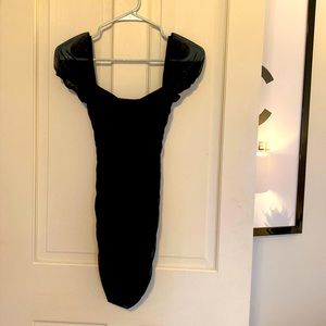 Princess Polly, size 0, black dress, light cap sleeves, fitted, puckered bodice